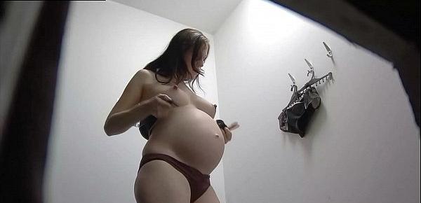  Pregnant Lady Changing Underwear at Public Changing Room